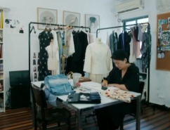 服装设计师张娜凭旧衣改造，轰动国际时尚圈