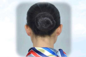 <em>民航</em><em>服务</em><em>礼仪</em>——<em>女性</em><em>盘发</em><em>要求</em>——后面