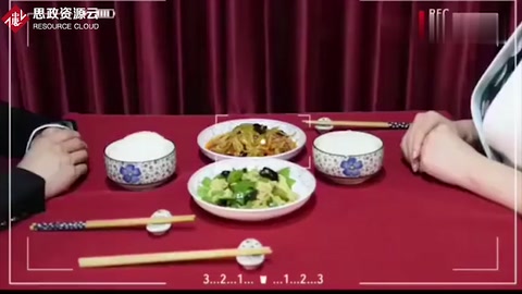 中餐礼仪“让菜不夹菜”