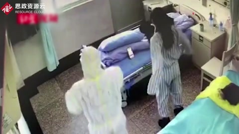 “大白鹅医护”跳舞视频走红 患者出院后两人相约疫情后跳广场舞