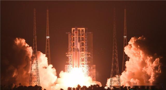 长征五号：新一代大推力运载火箭，标志中国航天今天迈进大火箭时代