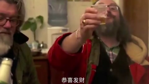 老外眼里<em>的</em>中国年：吃着饺子喝着酒，人情味十足