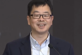 一分钟了解中国科学院院士、光学专家李儒新